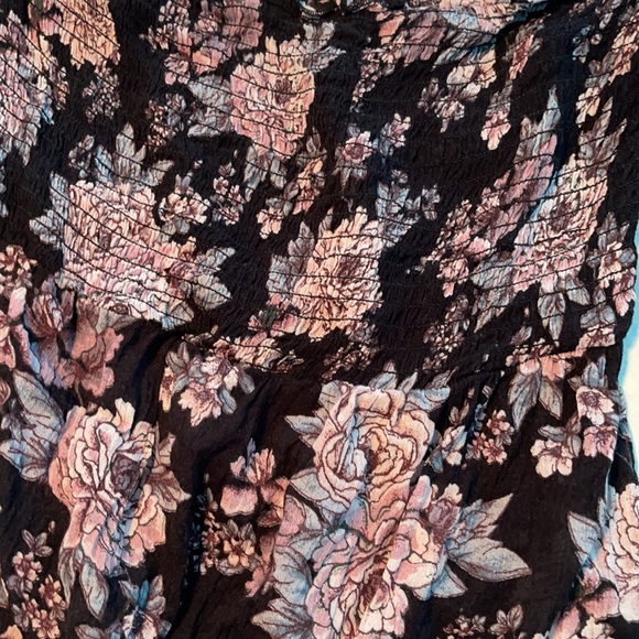 American Eagle off the shoulder crop top - Picture 3 of 3